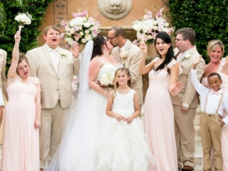 10 Things to Look For In a Wedding DJ