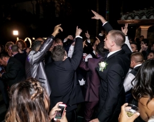 The Right Wedding DJ Makes your Wedding Day Special